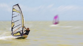 111403015301 Windsurfing_800.jpg